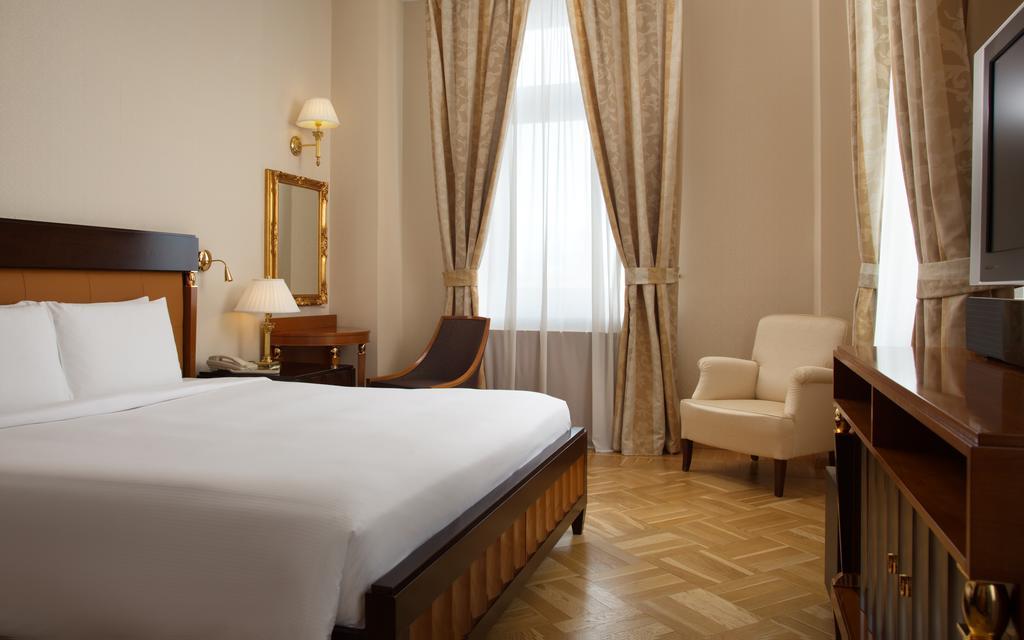 Hotel Hilton Moscow Leningradskaya Zewnętrze zdjęcie